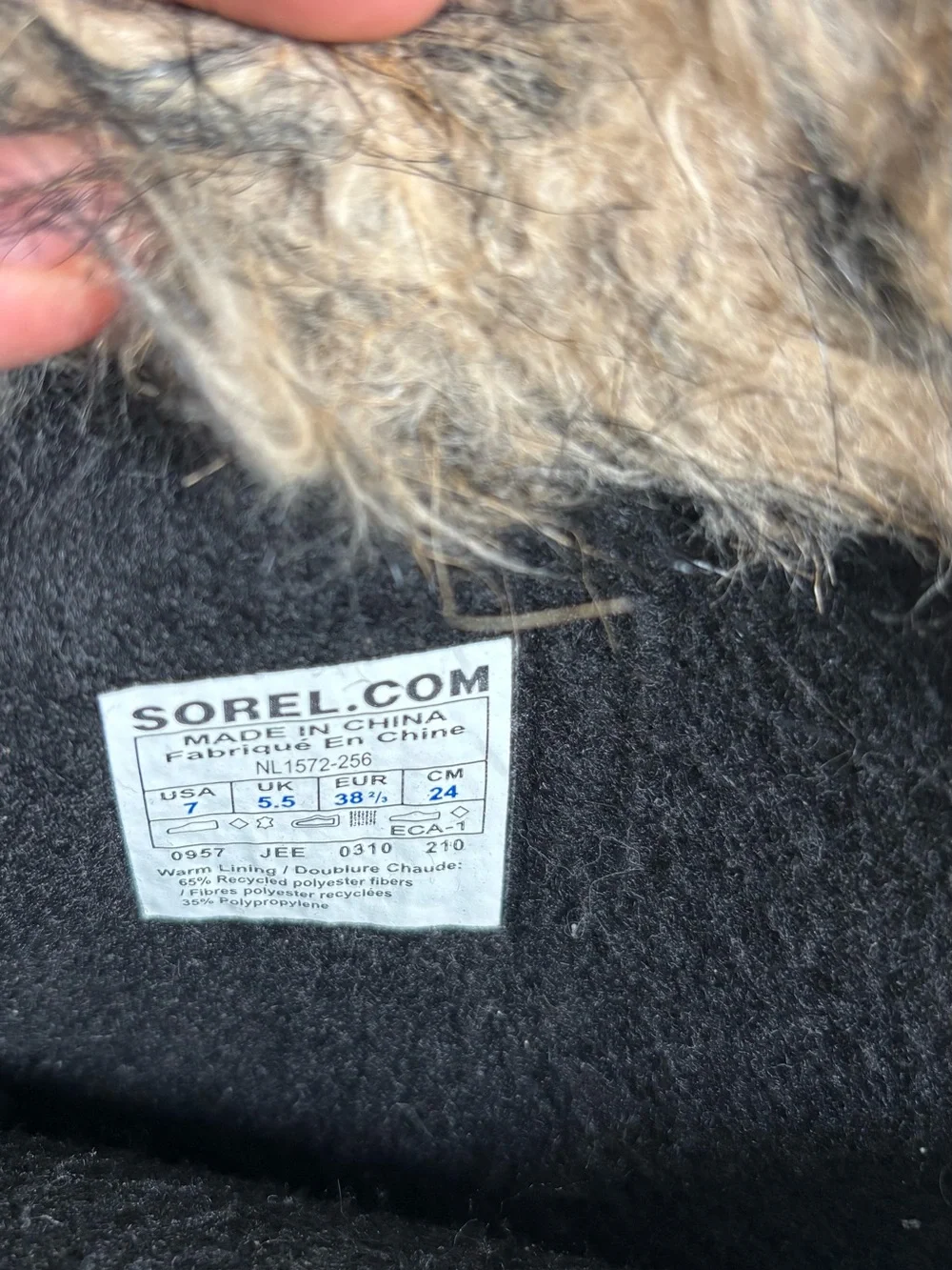 Sorel women lace